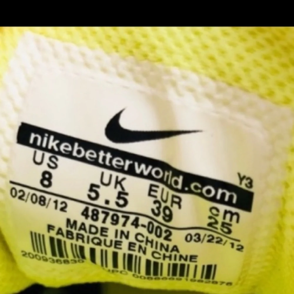 Nike Lunar Eclipse 2 gray and yellow running sneakers